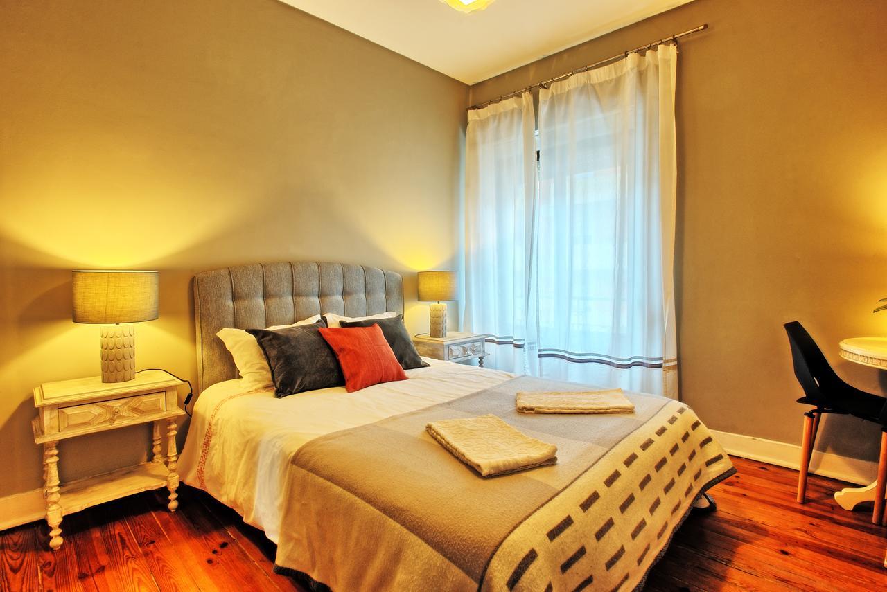 Sao Pedro 30 Guests Apartment Lisboa Ngoại thất bức ảnh