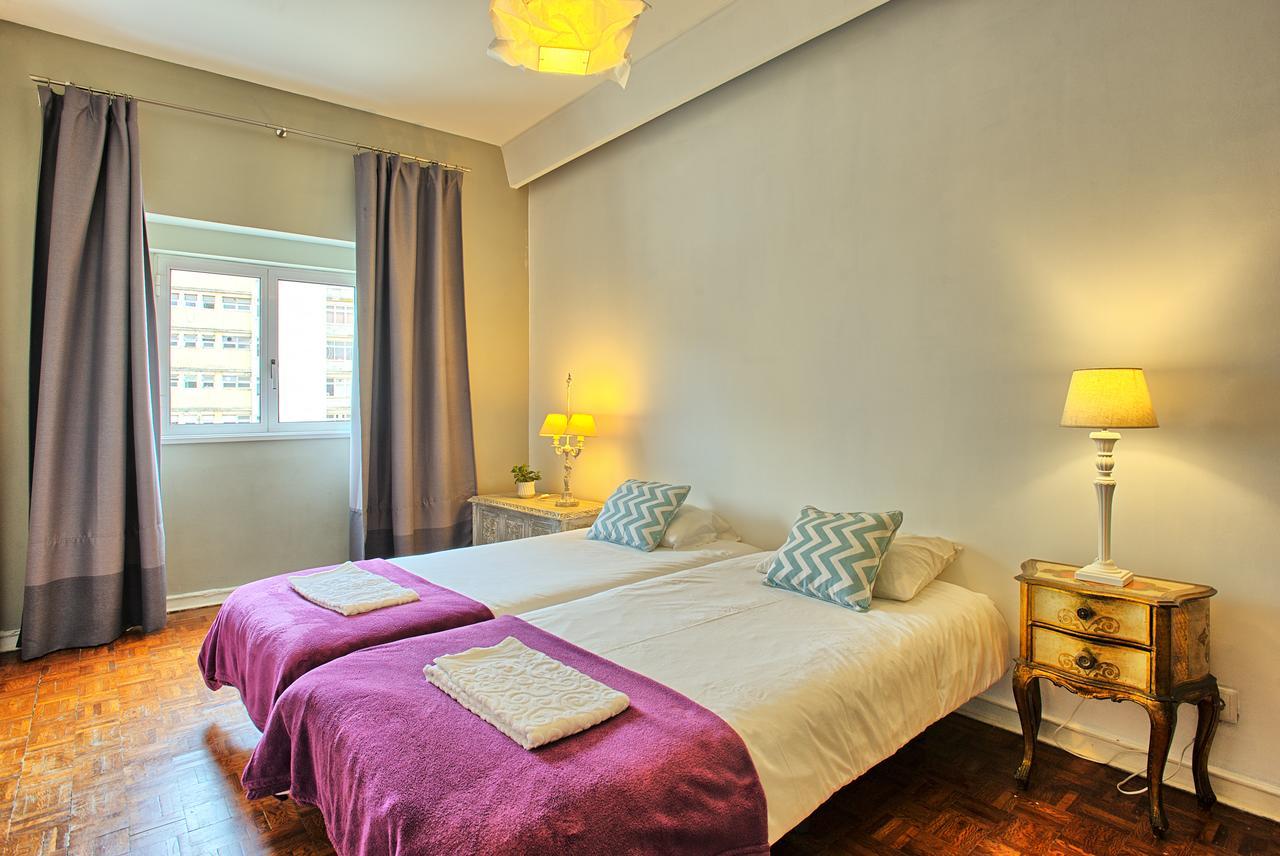 Sao Pedro 30 Guests Apartment Lisboa Ngoại thất bức ảnh